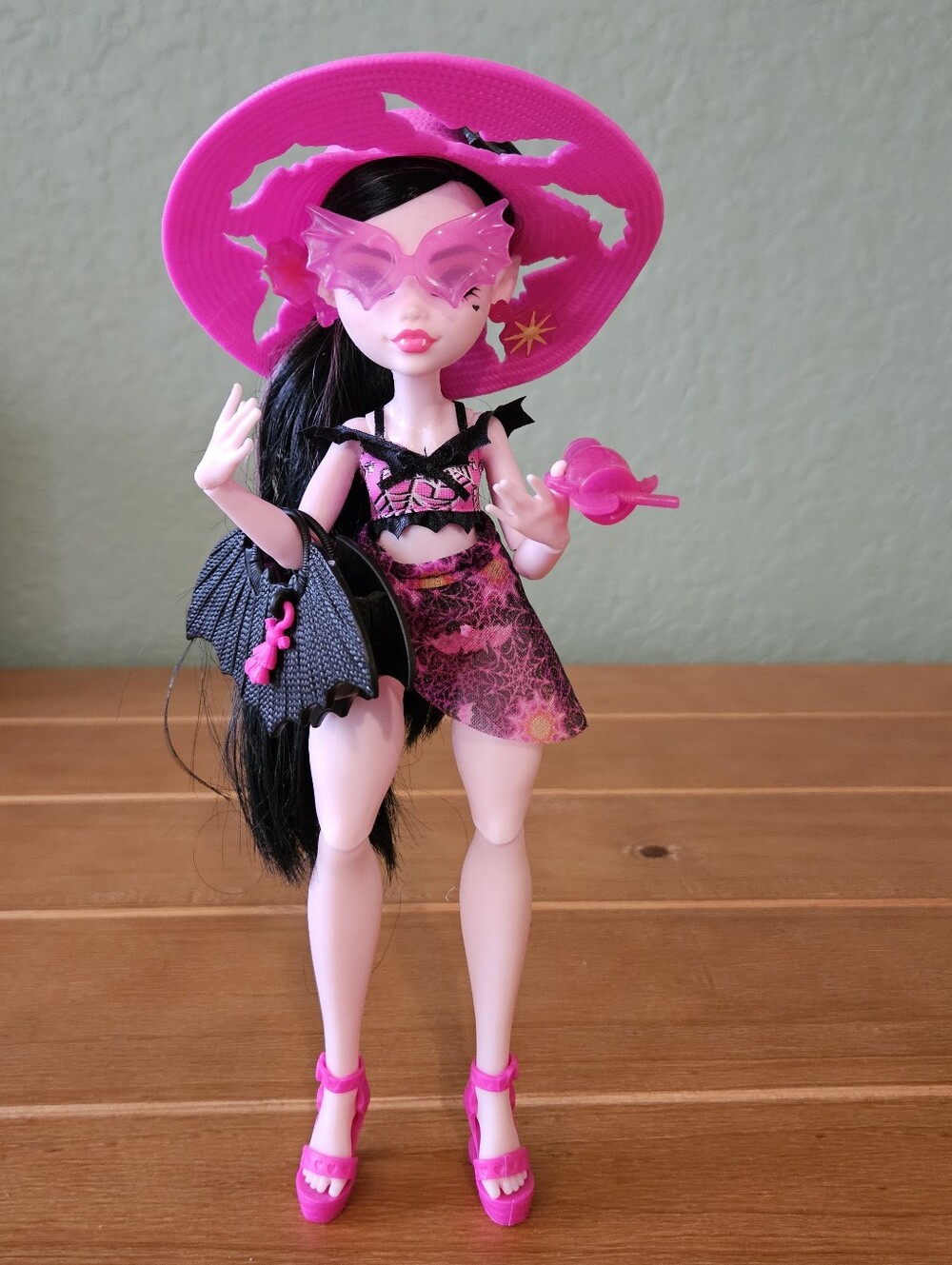 Monster High Scare-adise Island Draculaura Fashion Doll